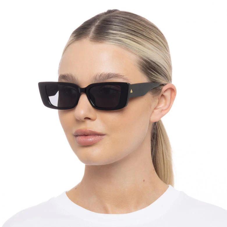 Aire Novae Sunglasses Black - Image 2