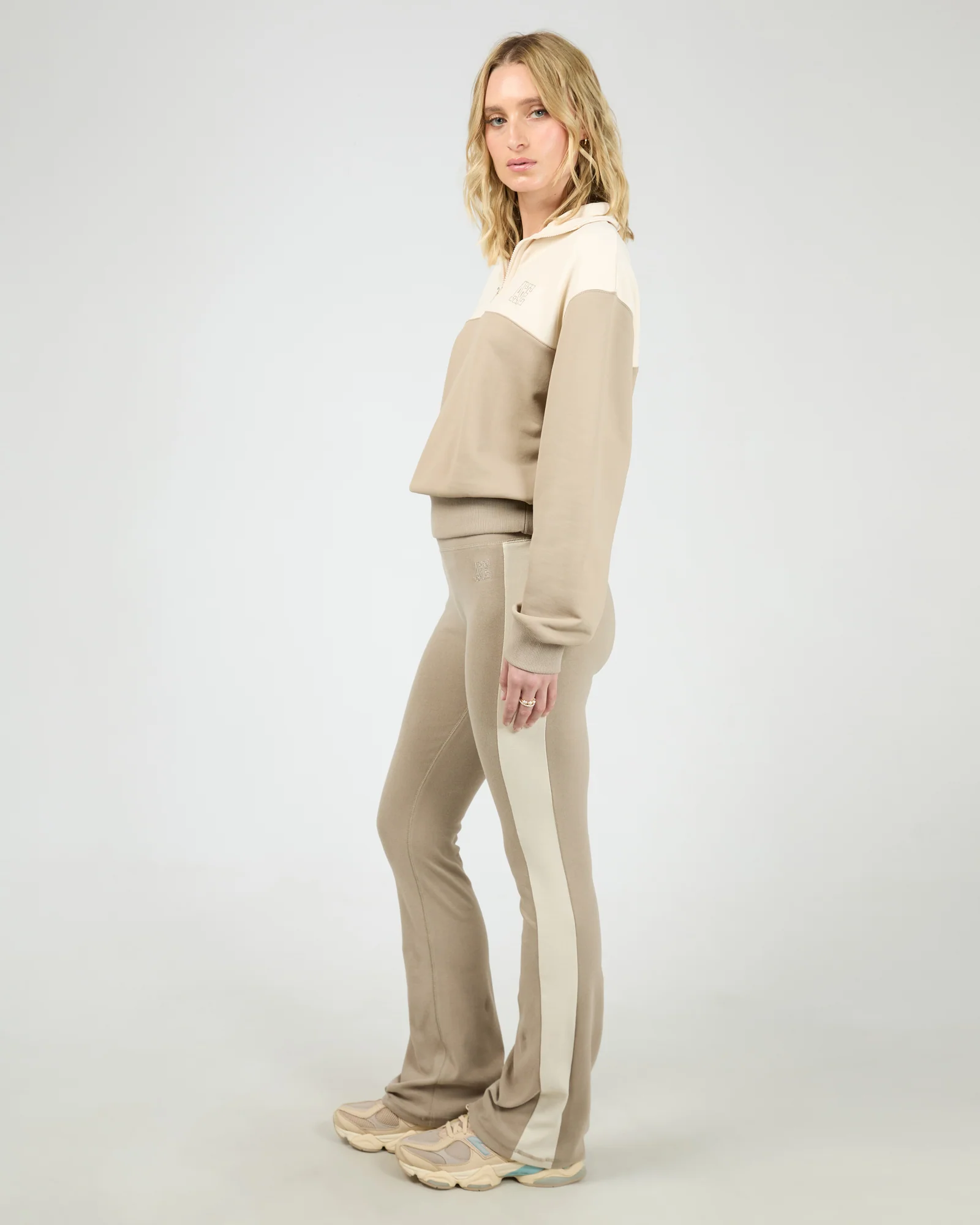 All About Eve Athletica Panel Flare Pant Stone - Image 4
