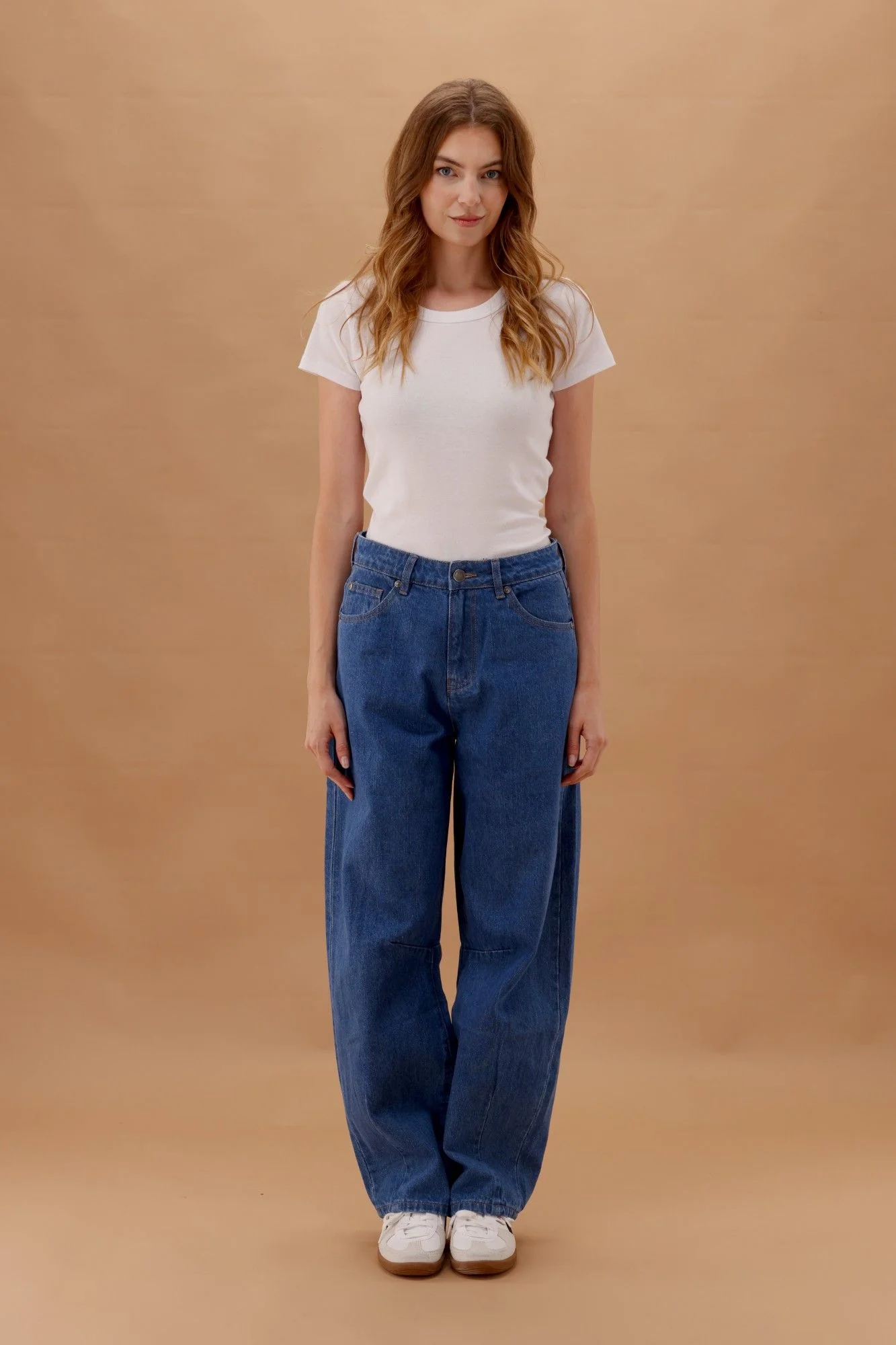 All About Eve Hallie Barrel Leg Jean Denim - Image 5