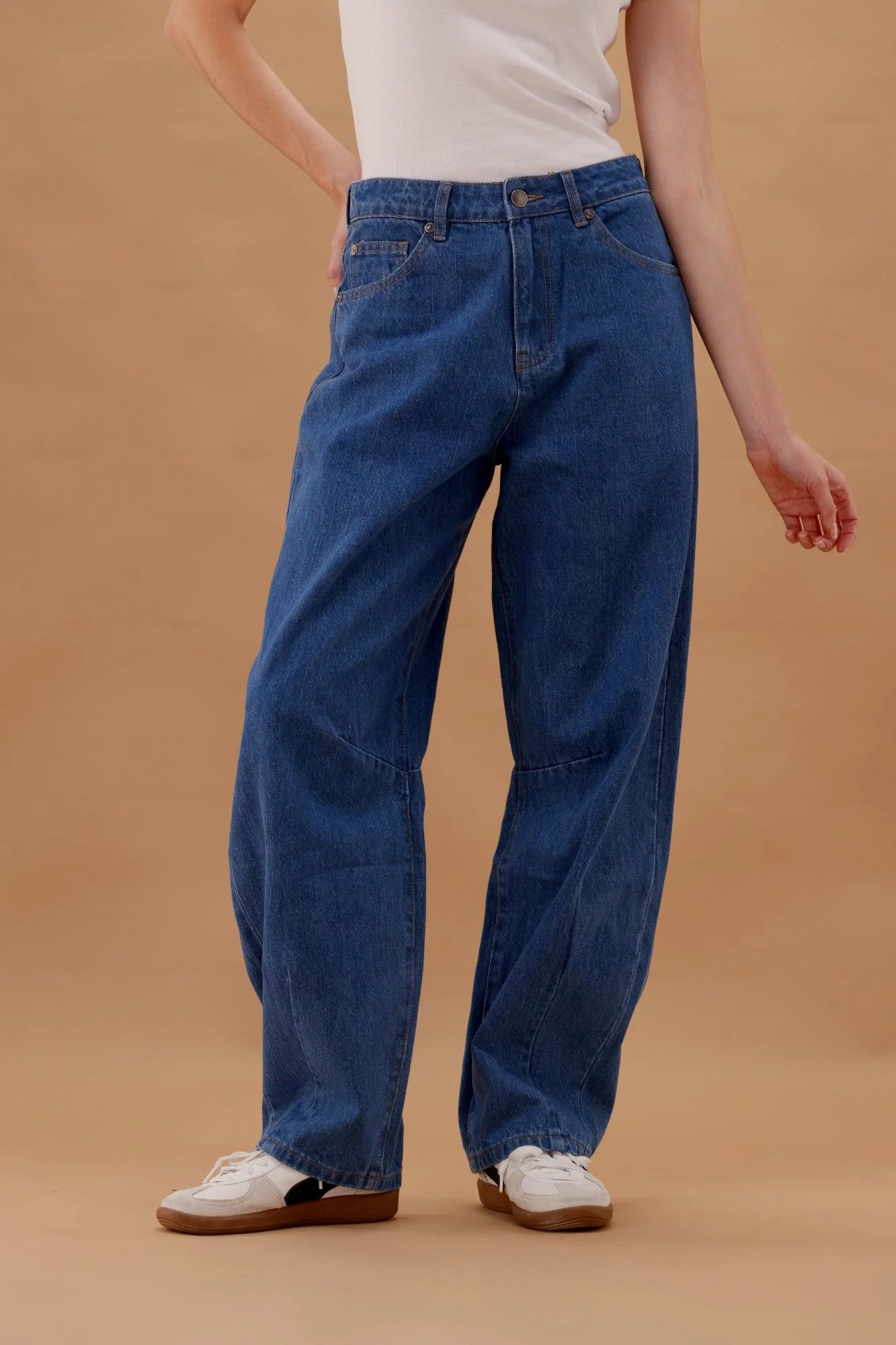 All About Eve Hallie Barrel Leg Jean Denim - Image 6
