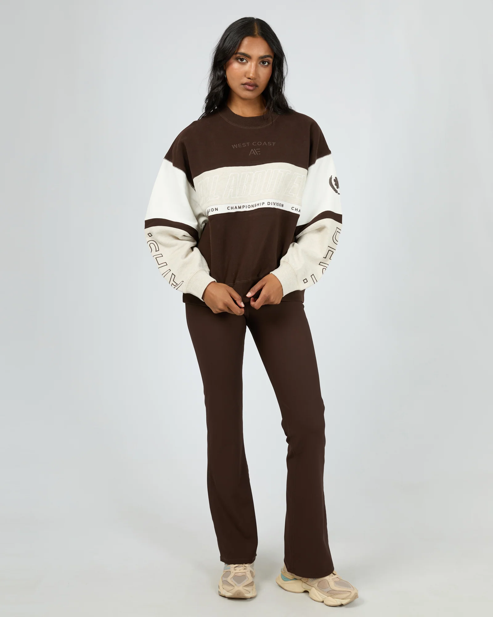 All About Eve Performance Slouch Panel Crew Brown - Image 3