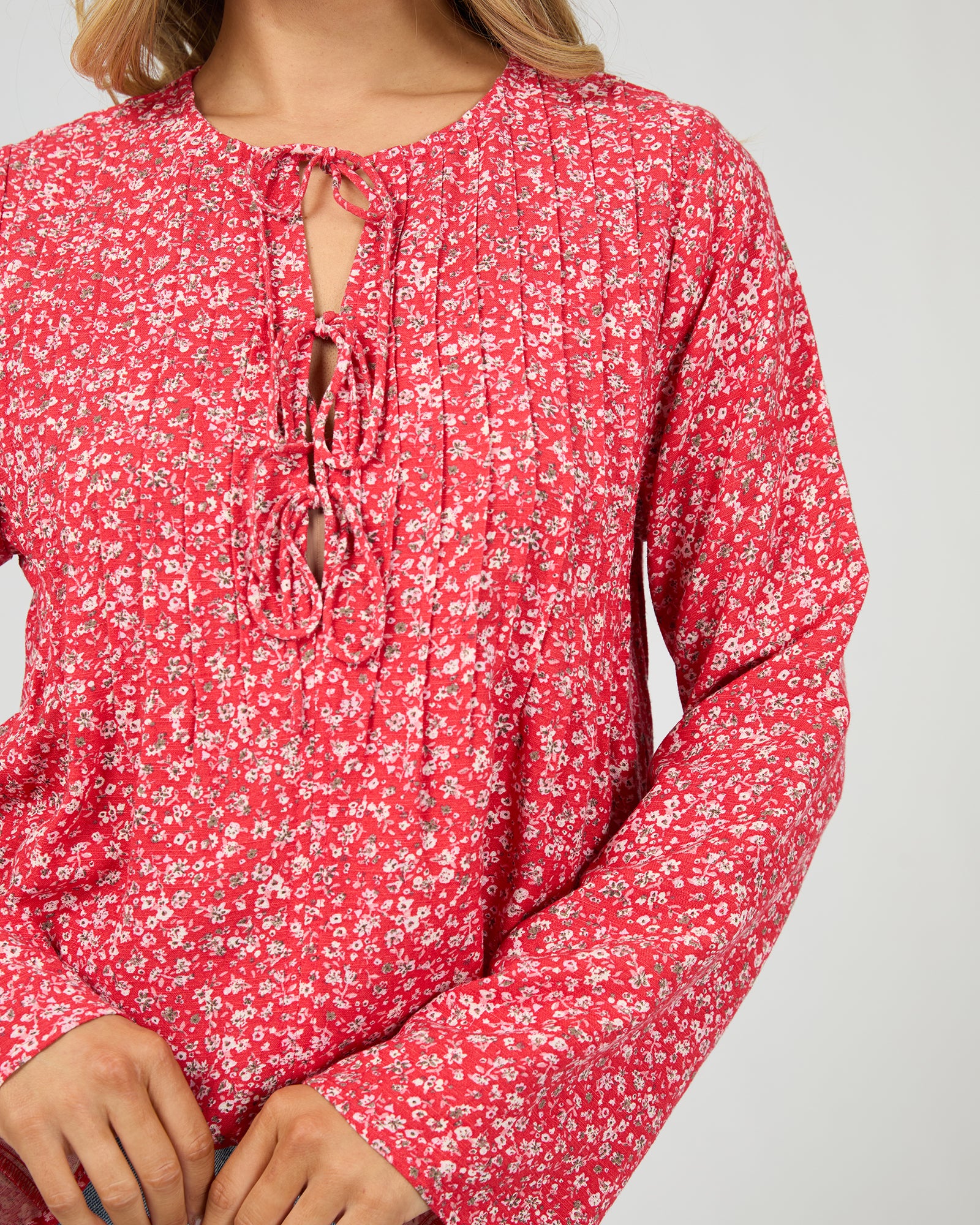 All About Eve Rhea L/S Top Print - Image 3