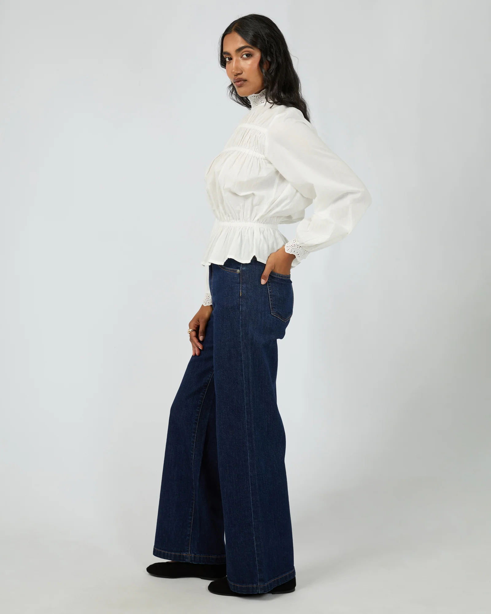 All About Eve Sienna Shirt Vintage White - Image 5