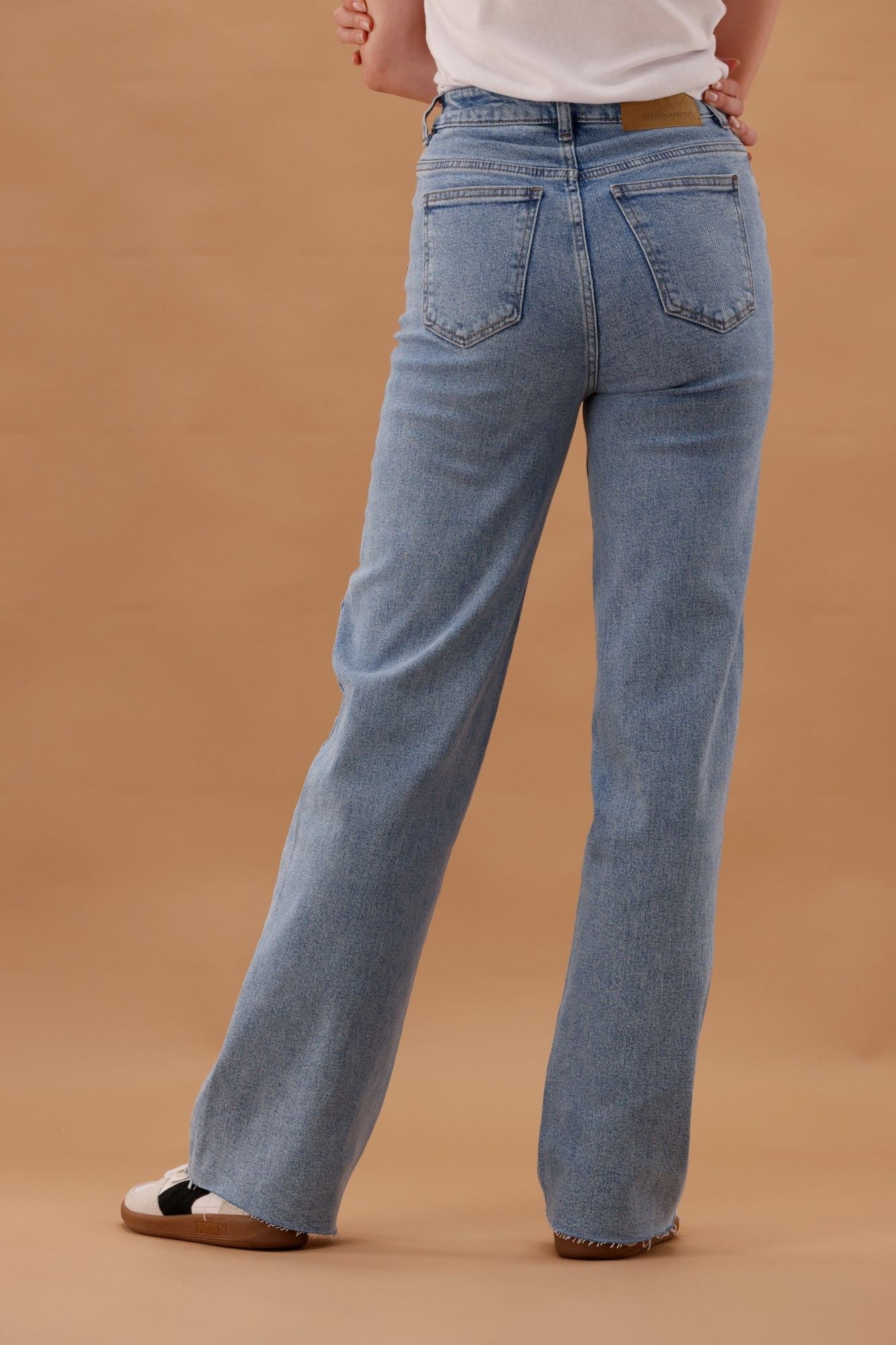 All About Eve Skye Comfort Jean Heritage Blue - Image 2