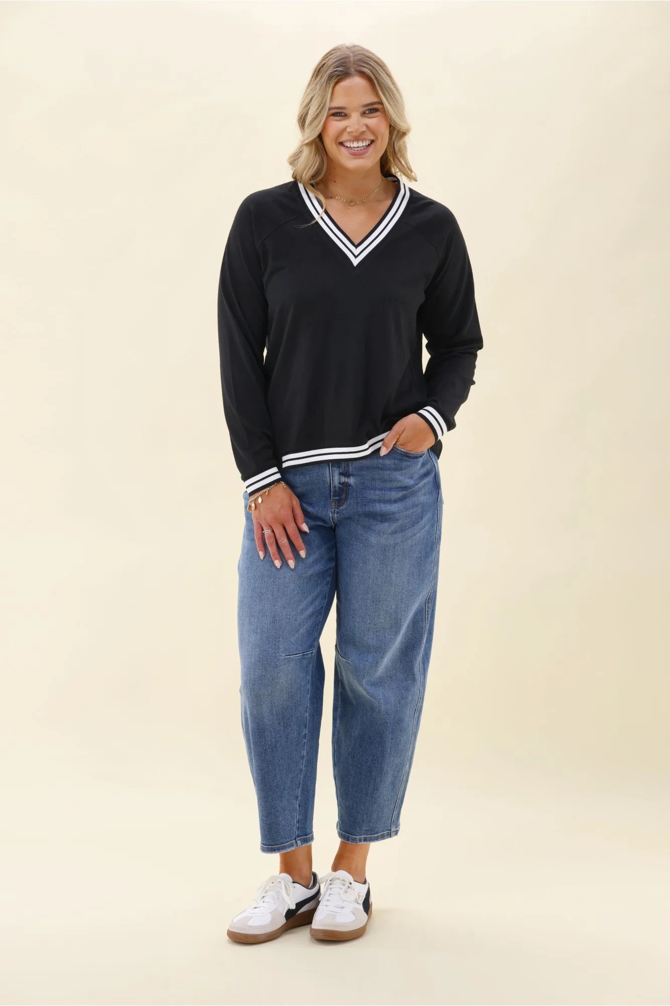 Alpine by Shine On Alberta Merino Sports Trim Top Black - Image 5