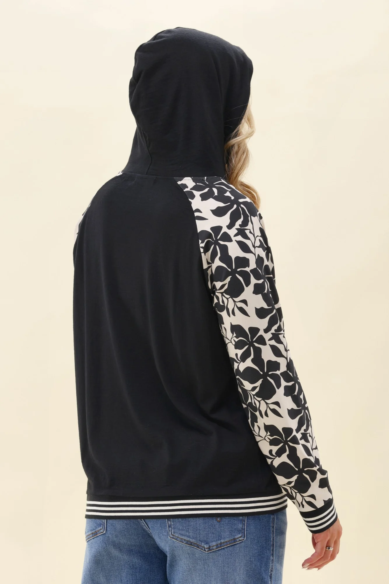 Alpine by Shine On Anglesea Hoodie Black White - Image 7