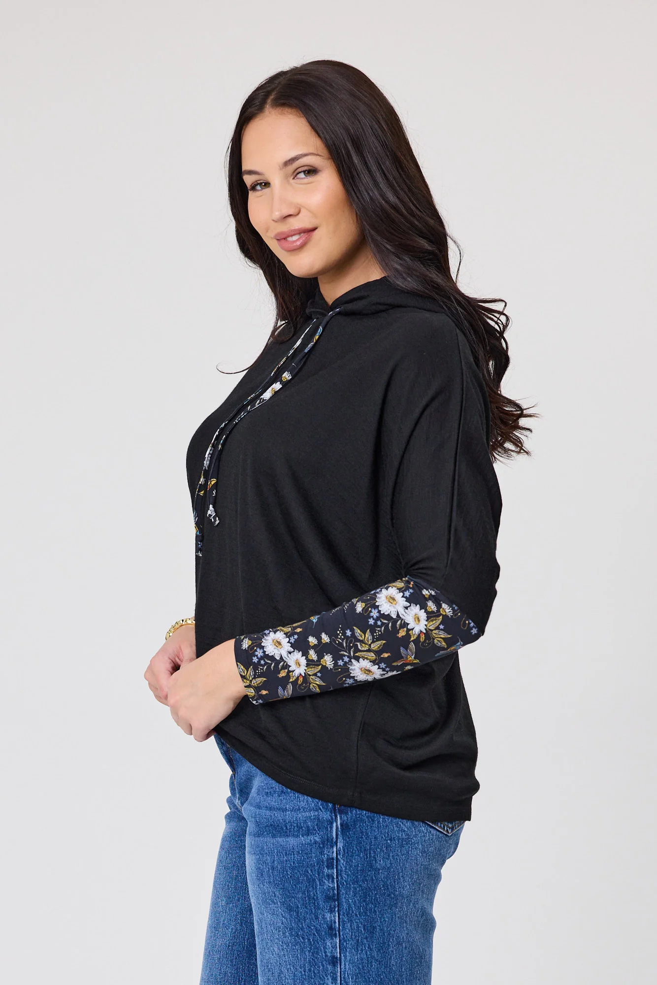 Alpine by Shine On Halifax Contrast Sleeve Hoodie Black - Image 4