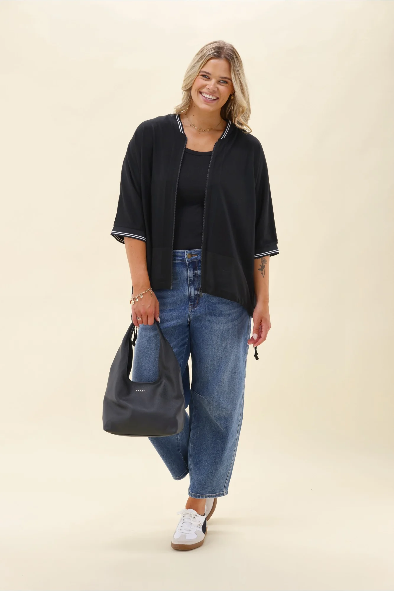 Alpine by Shine On Manchester Merino Cape Black - Image 3