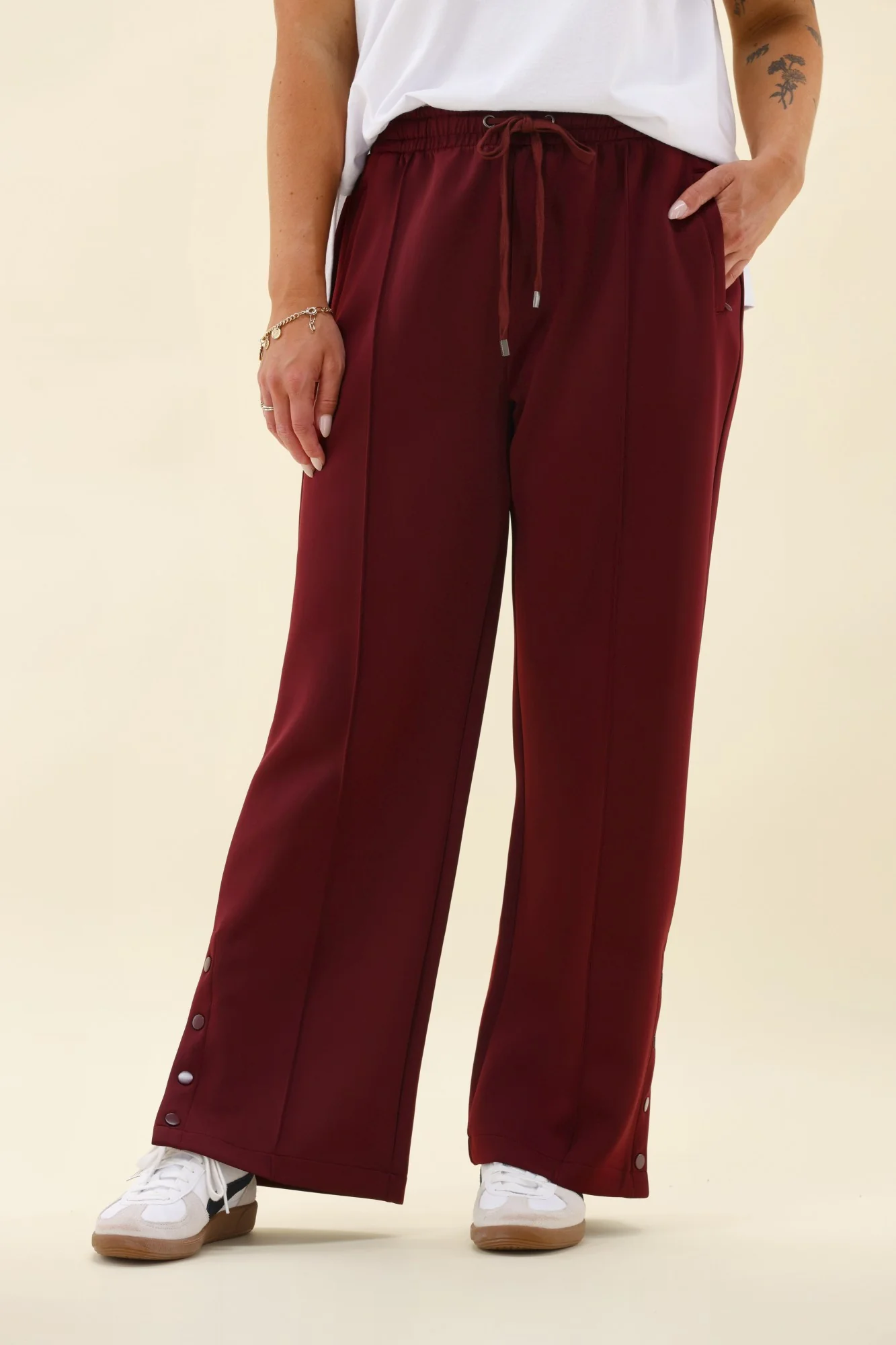 Ayva Erika Pant Burgundy - Image 5