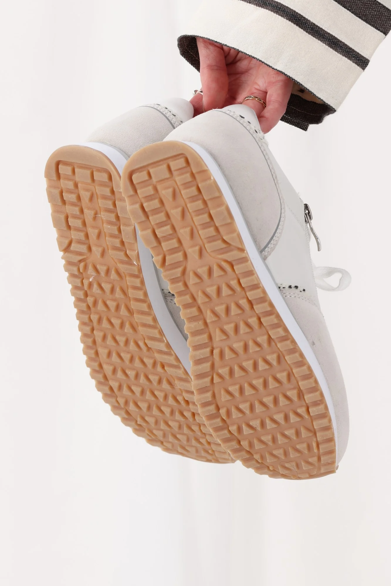 Bay Lane Fire Sneaker White - Image 9