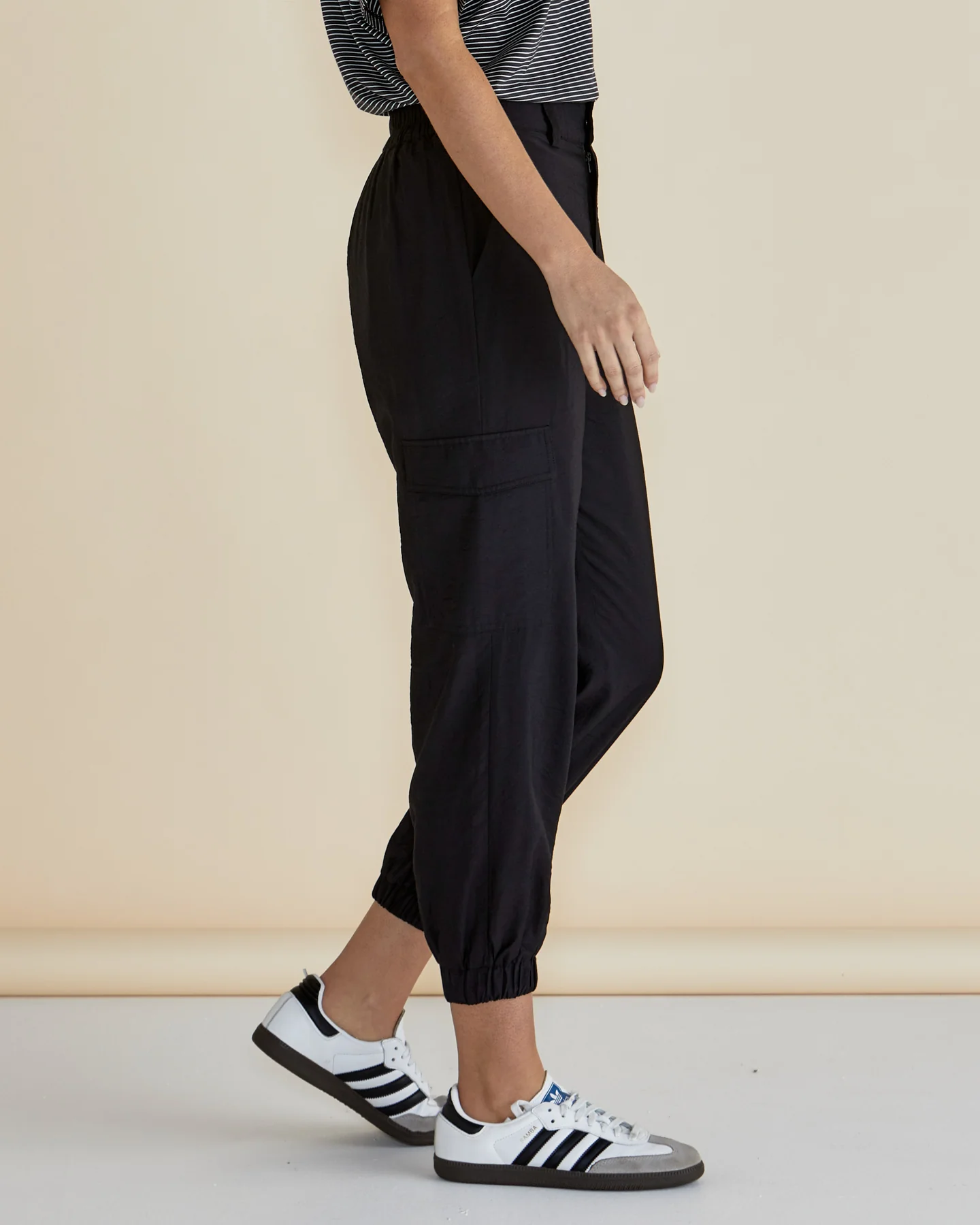 Betty Basics Adrianna Jogger Black - Image 4