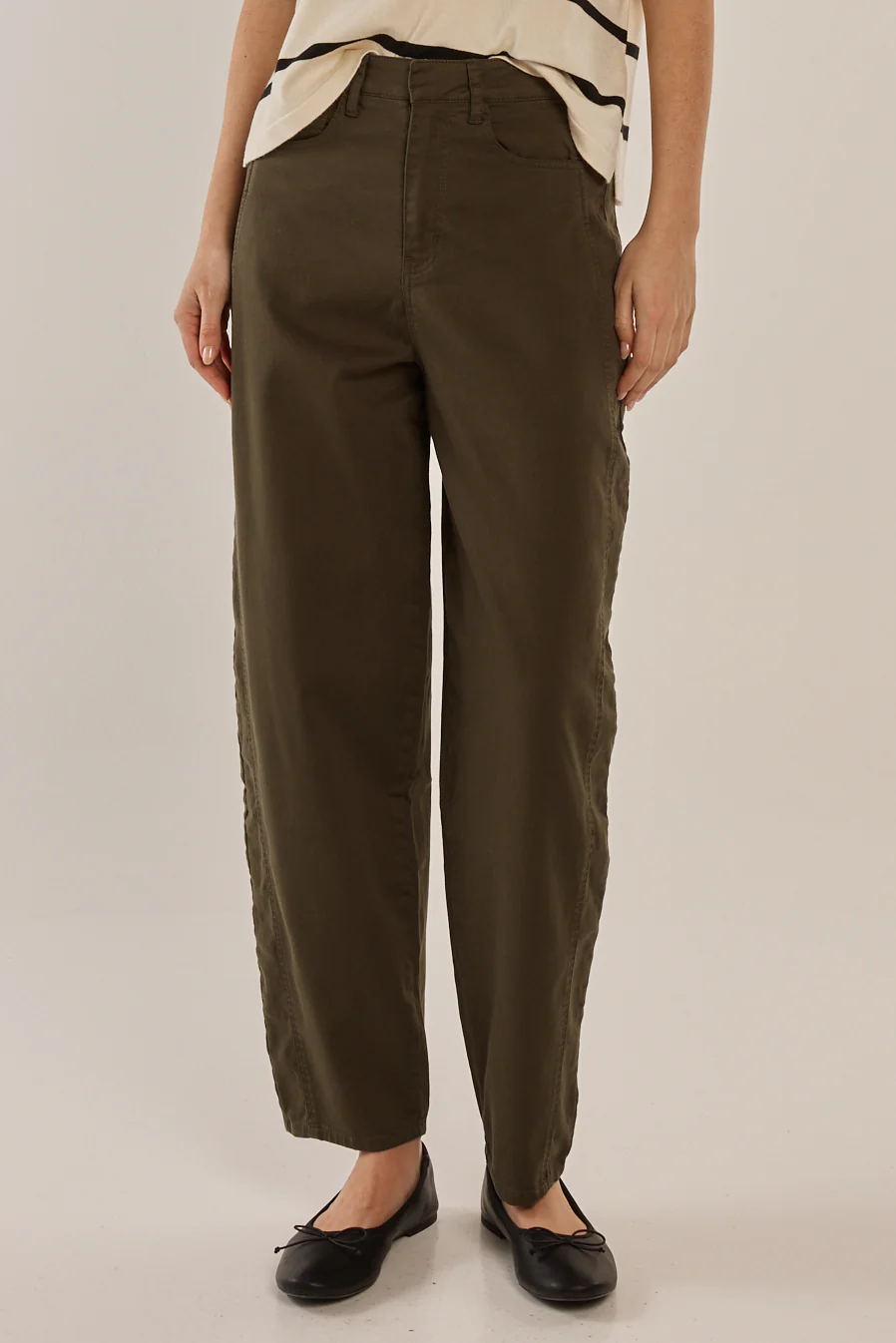 Betty Basics Barrel Leg Chino Khaki