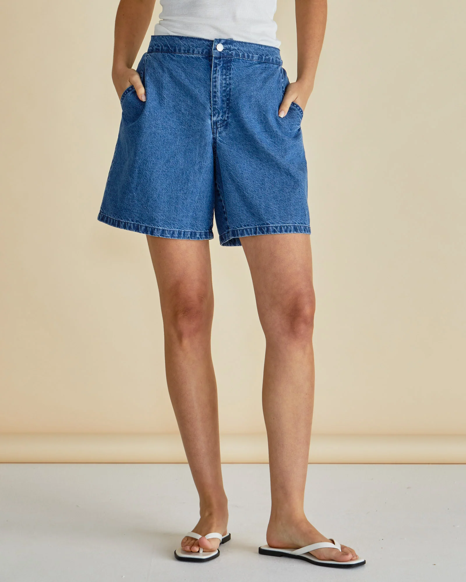 Betty Basics Breeze Relaxed Denim Shorts - Image 2