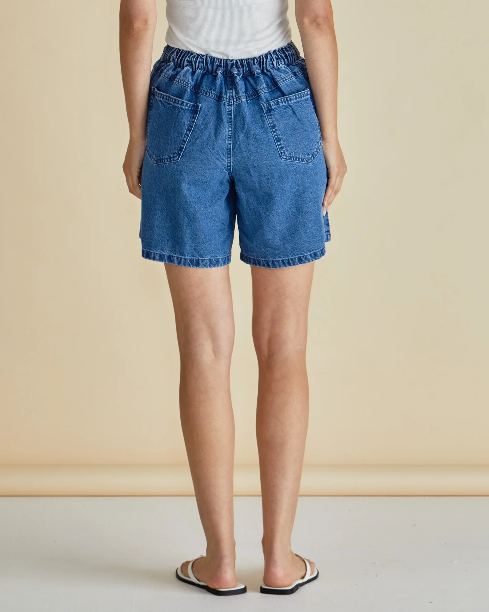 Betty Basics Breeze Relaxed Denim Shorts - Image 4