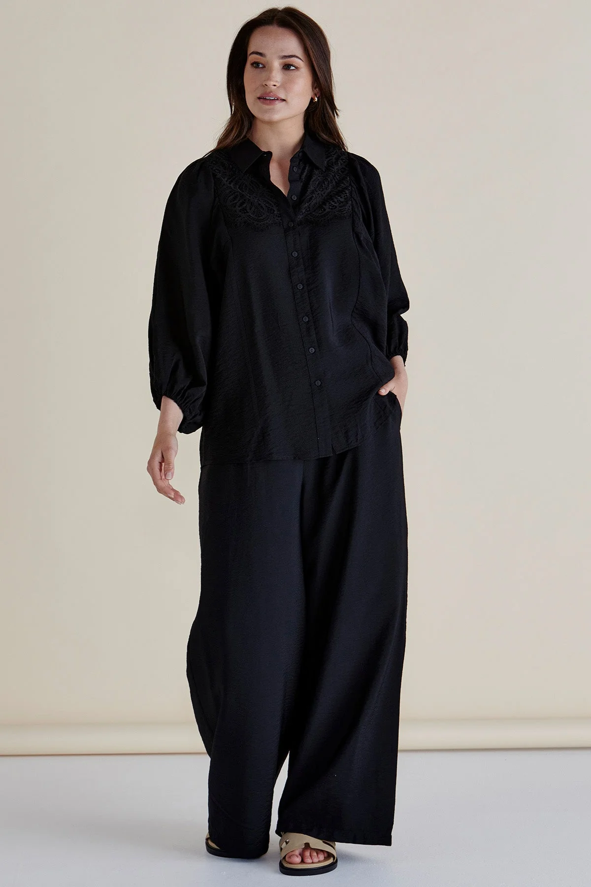 Betty Basics Rosalind Shirt Black - Image 3