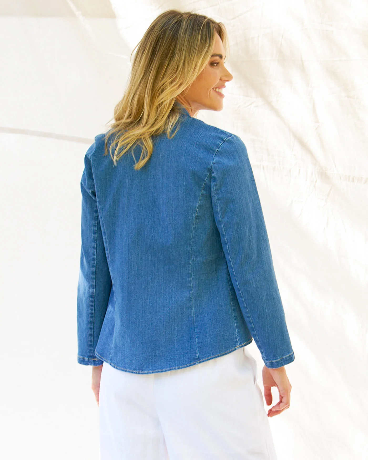 Betty Basics Stacey Denim Military Jacket Vintage Blue - Image 4