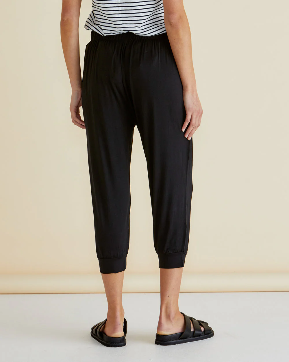 Betty Basics Tokyo 3/4 Pants Black - Image 11