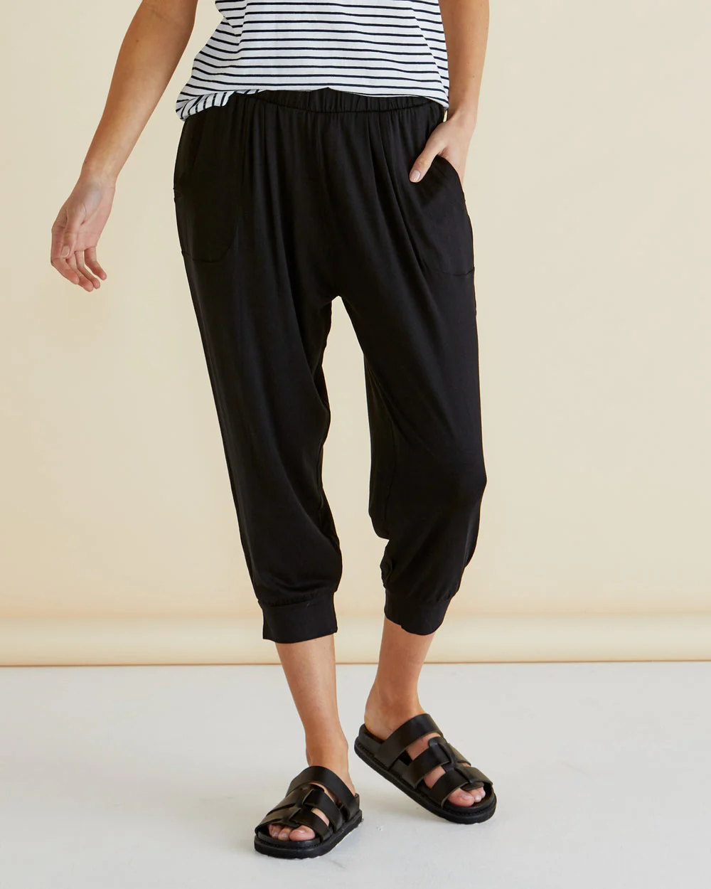Betty Basics Tokyo 3/4 Pants Black - Image 7