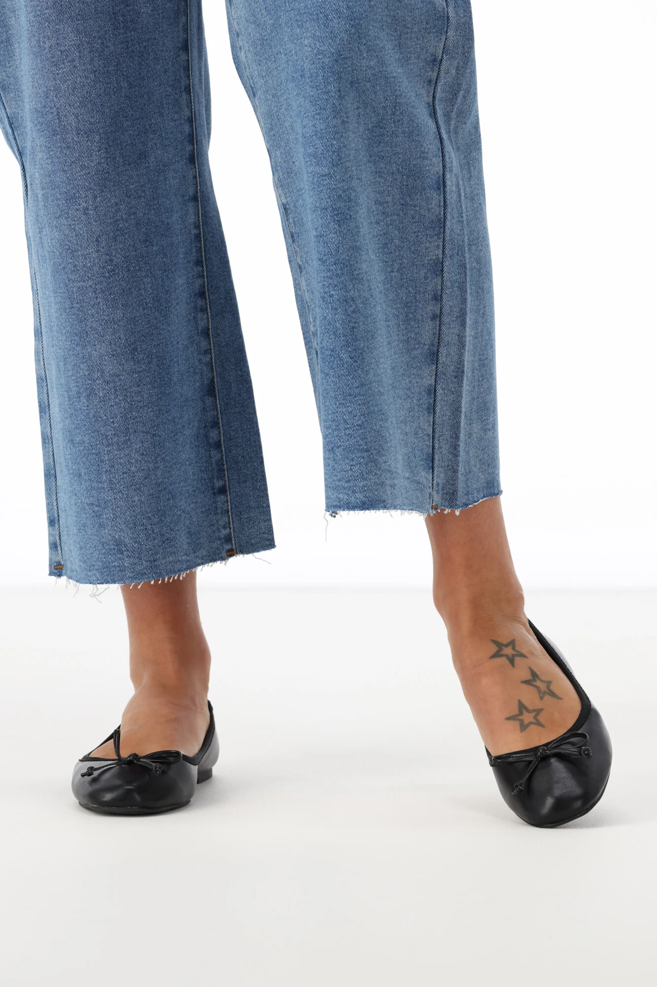 Billini Isaiah Flats Black - Image 3