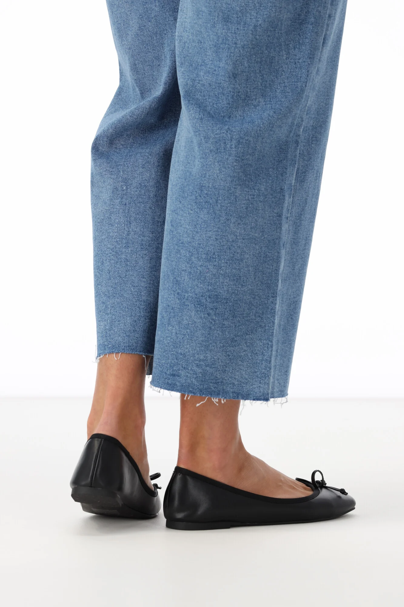 Billini Isaiah Flats Black - Image 8