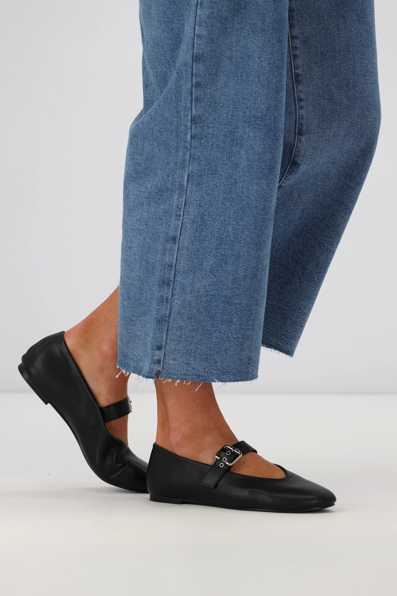 Billini Jaba Flats Black - Image 3