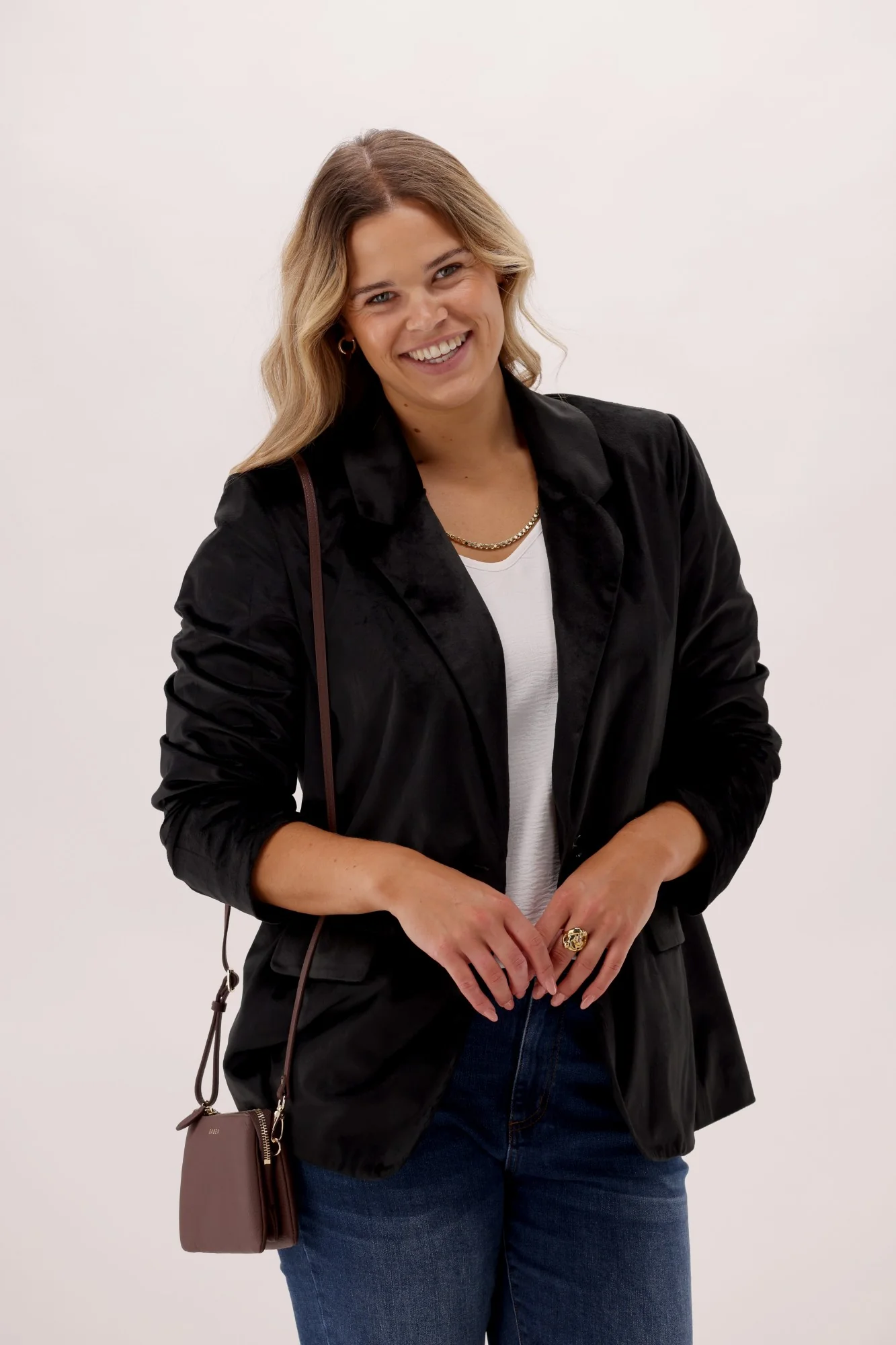 Celebration Weekender Velvet Blazer Black - Image 2
