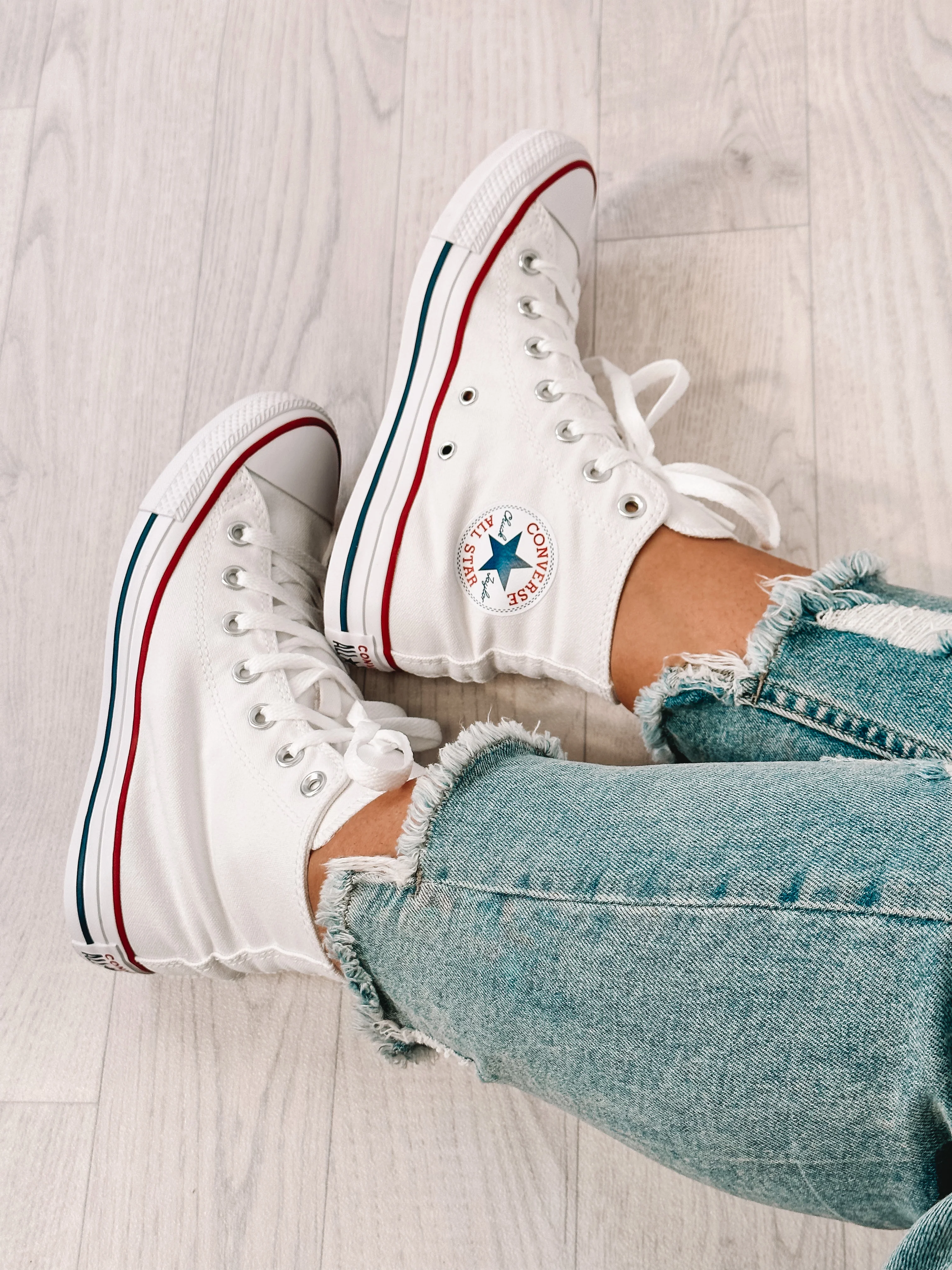 Converse Chuck Taylor All Star High White - Image 11