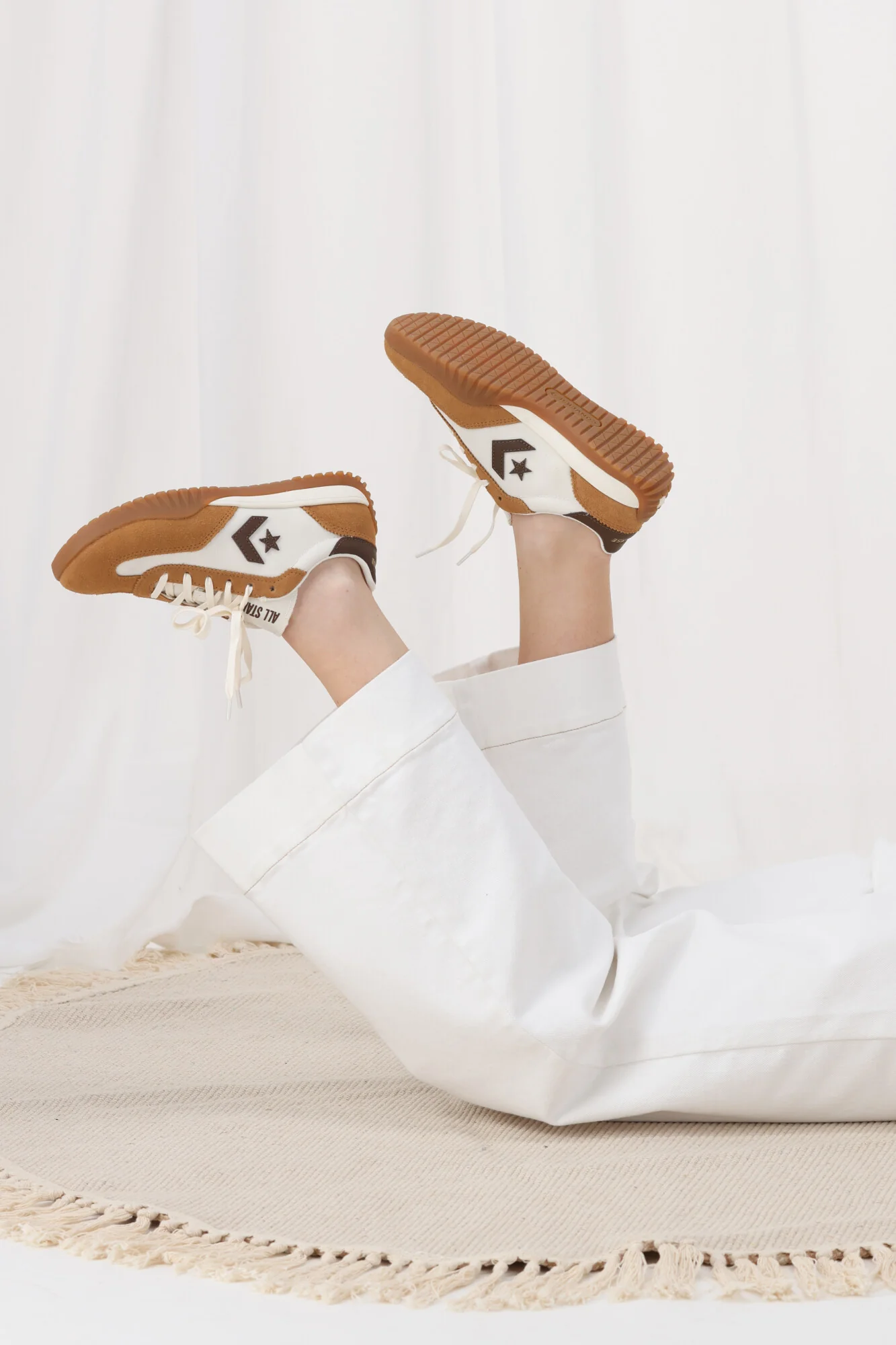 Converse Chuck Taylor RunStar Trainer Low Incensed Egret Grouned - Image 6