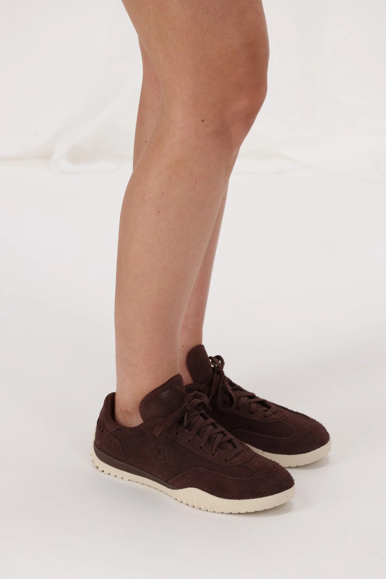 Converse Run Star Trainer Unisex Suede Totally Fudge - Image 7