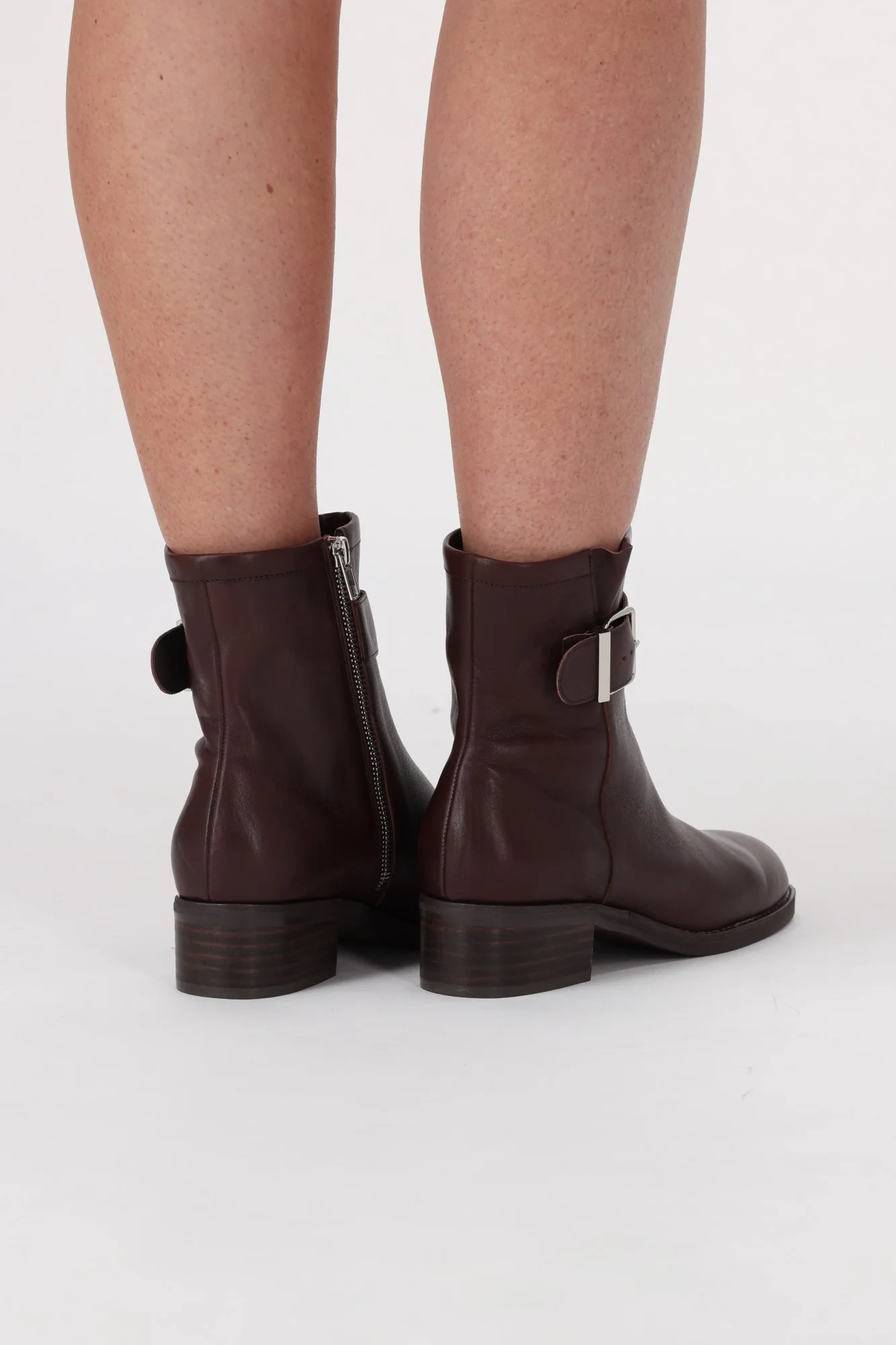 Django & Juliette Coleens Leather Chestnut Chocolate Heel - Image 9