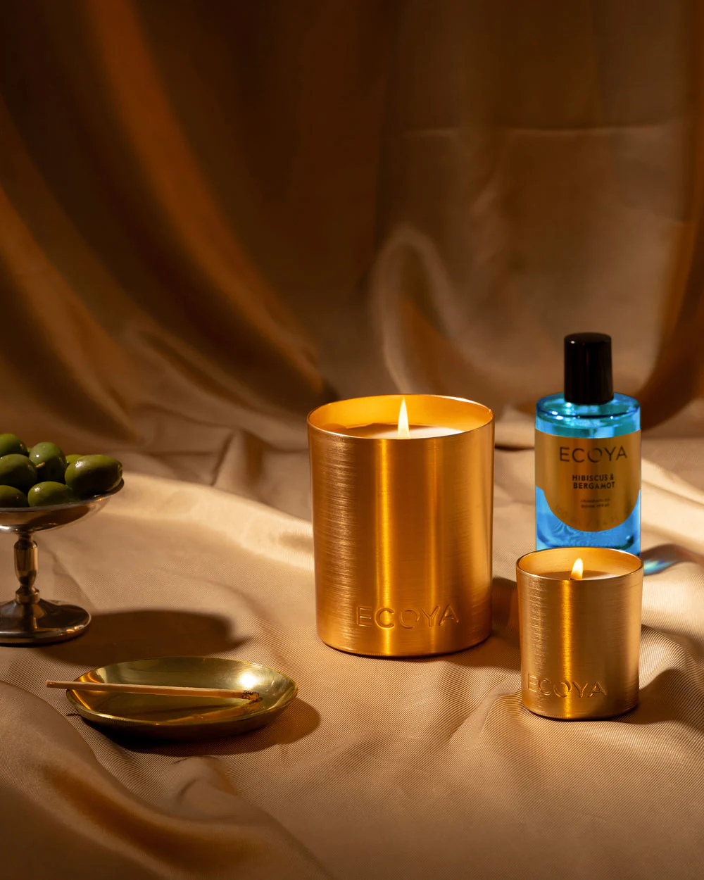 Ecoya Hibiscus & Bergamont Mini Goldie Candle 105g - Image 2