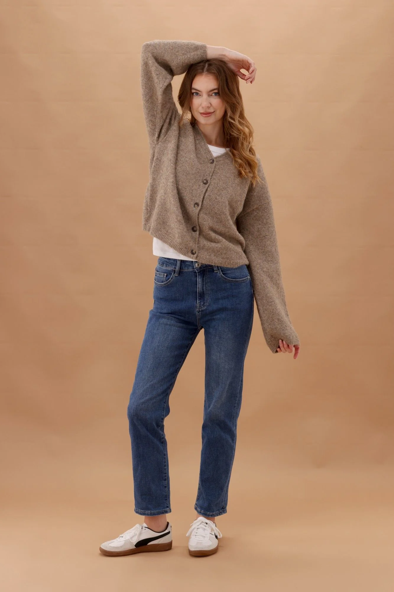 Elm Ada Straight Leg Jean Washed Blue - Image 12