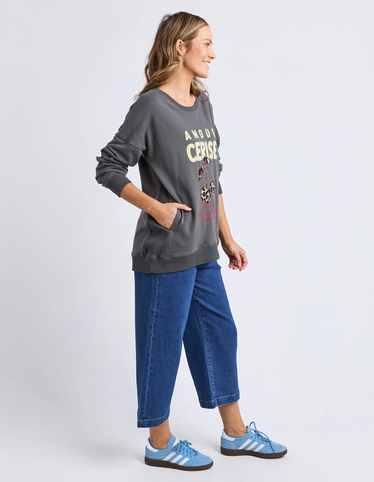 Elm Amour Cerise Crew Washed Black - Image 5