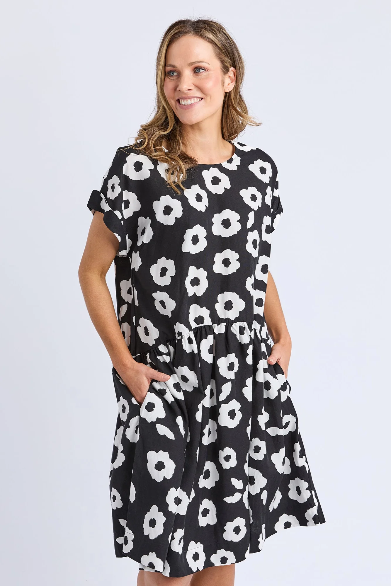 Elm Azalea Midi Dress Black - Image 4