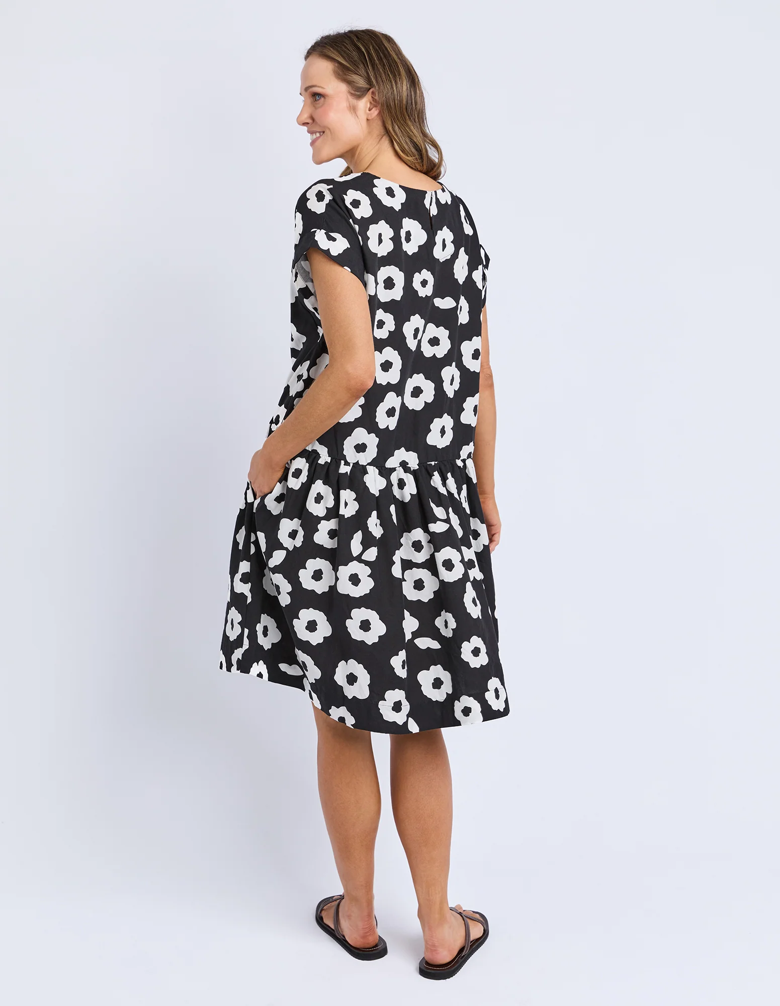 Elm Azalea Midi Dress Black - Image 8