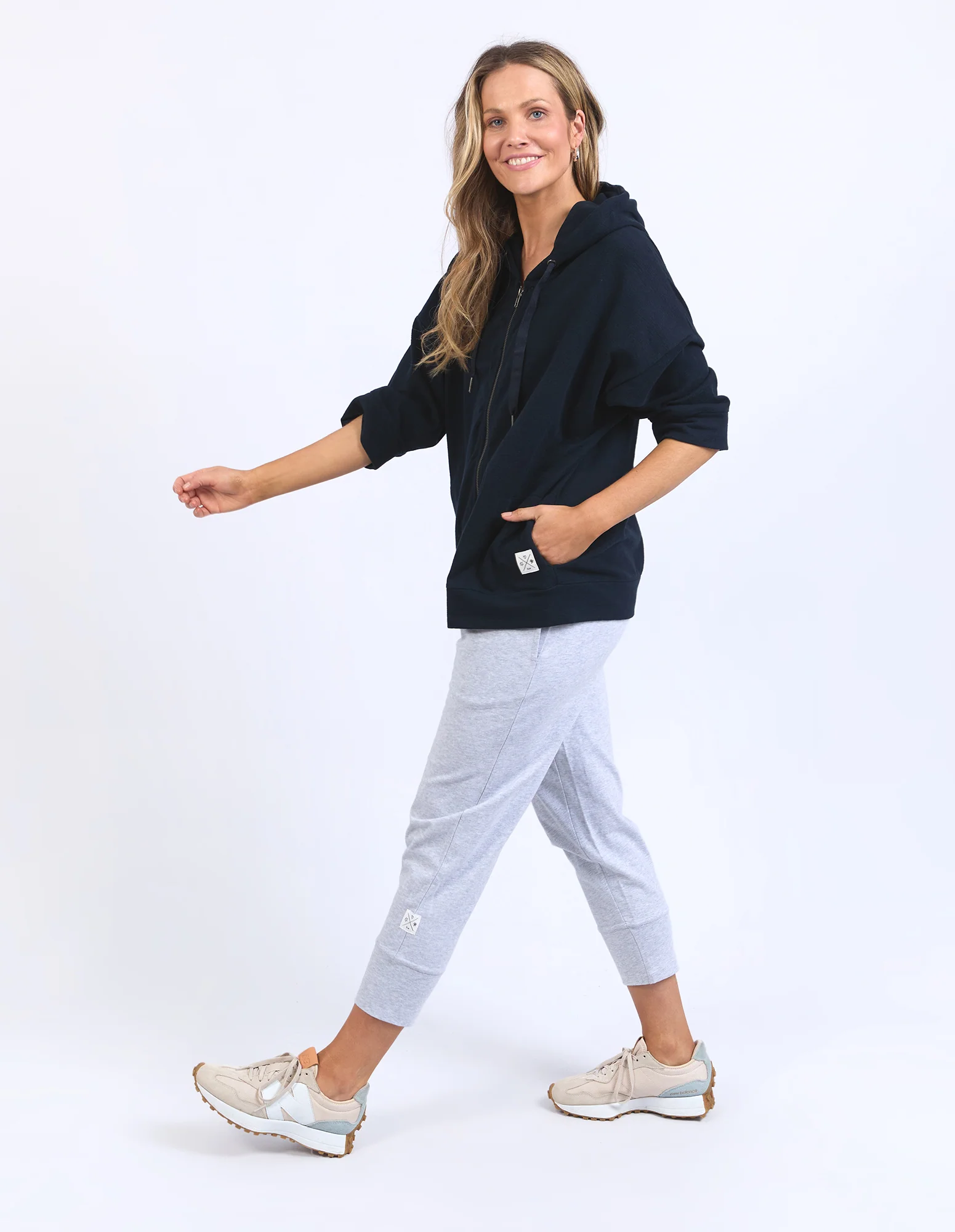 Elm Beachy Zip Hoodie Navy - Image 4