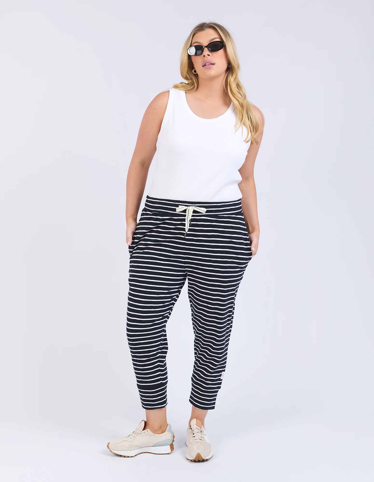 Elm Brunch Pant Navy & White Stripe - Image 2