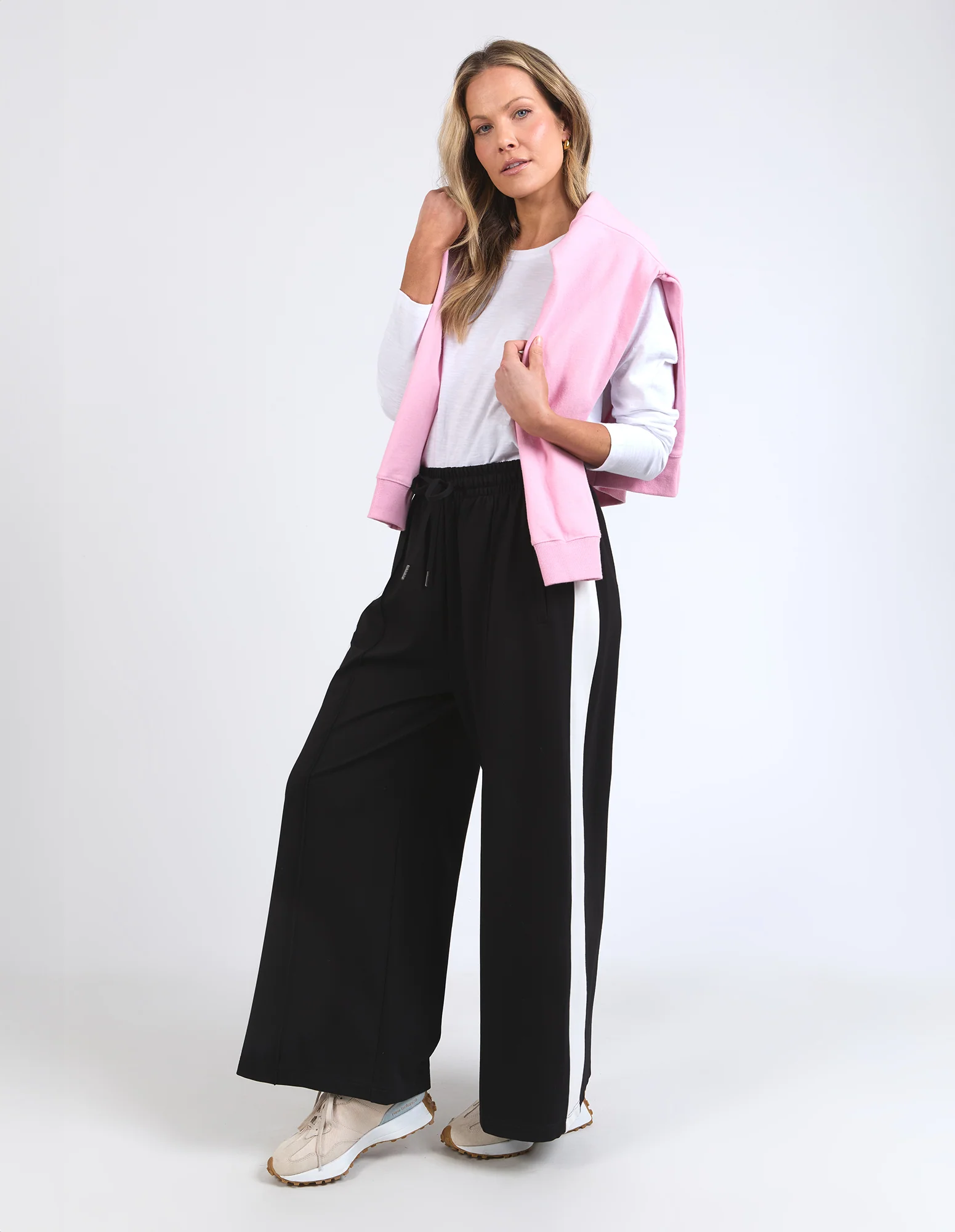 Elm Carmen Wide Leg Pant Black/Marshmallow - Image 4
