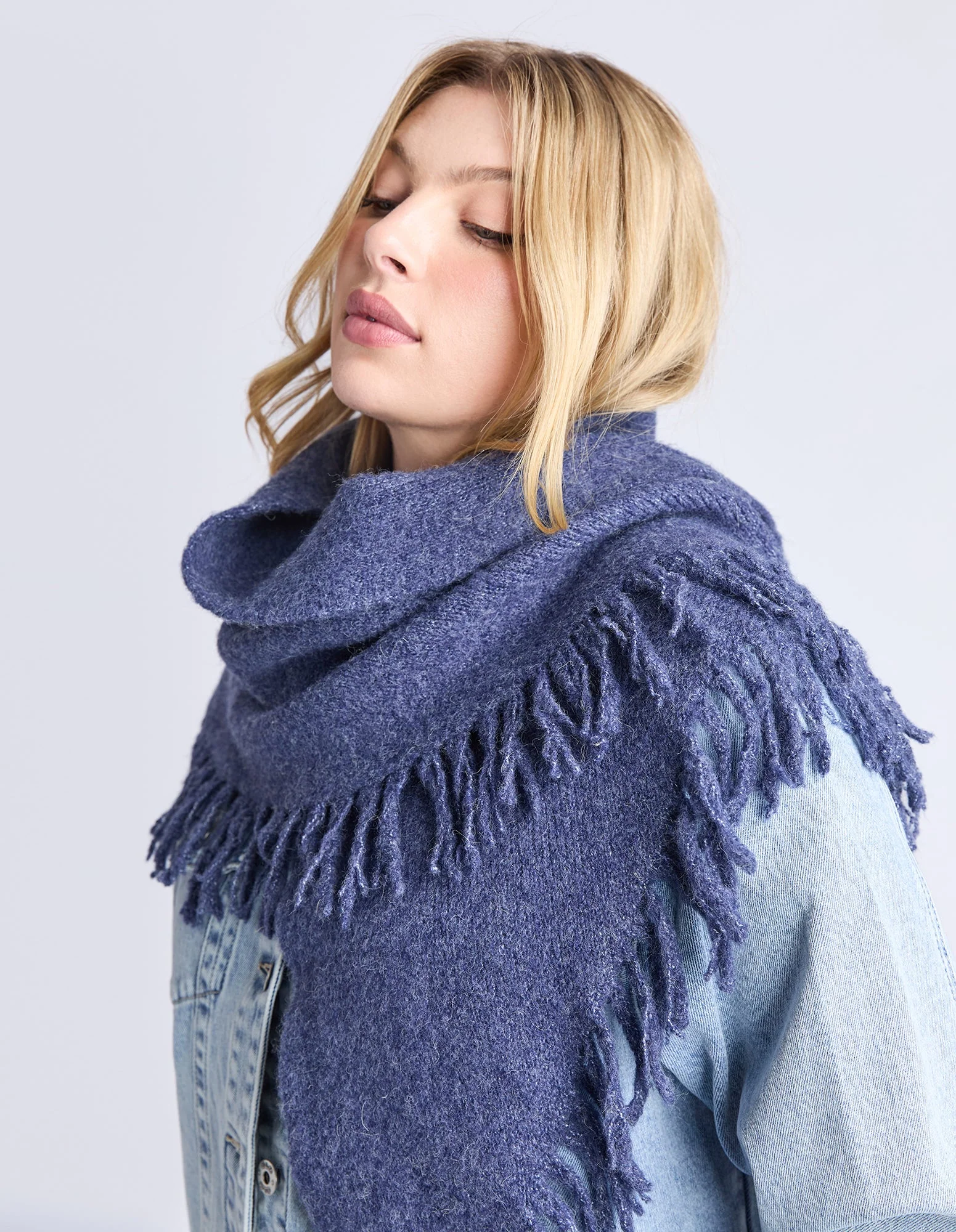 Elm Fringed Triangle Scarf Navy
