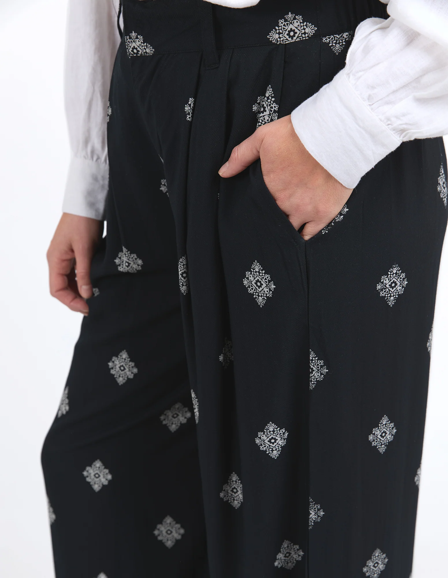 Elm Georgina Print Pant Georgina Pant - Image 5