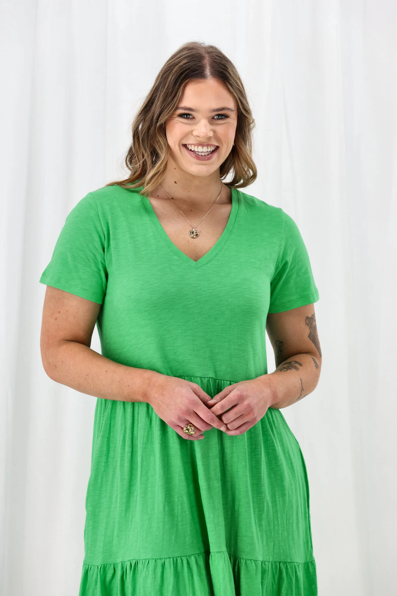 Elm Gigi Tiered Midi Dress Spring Green - Image 3