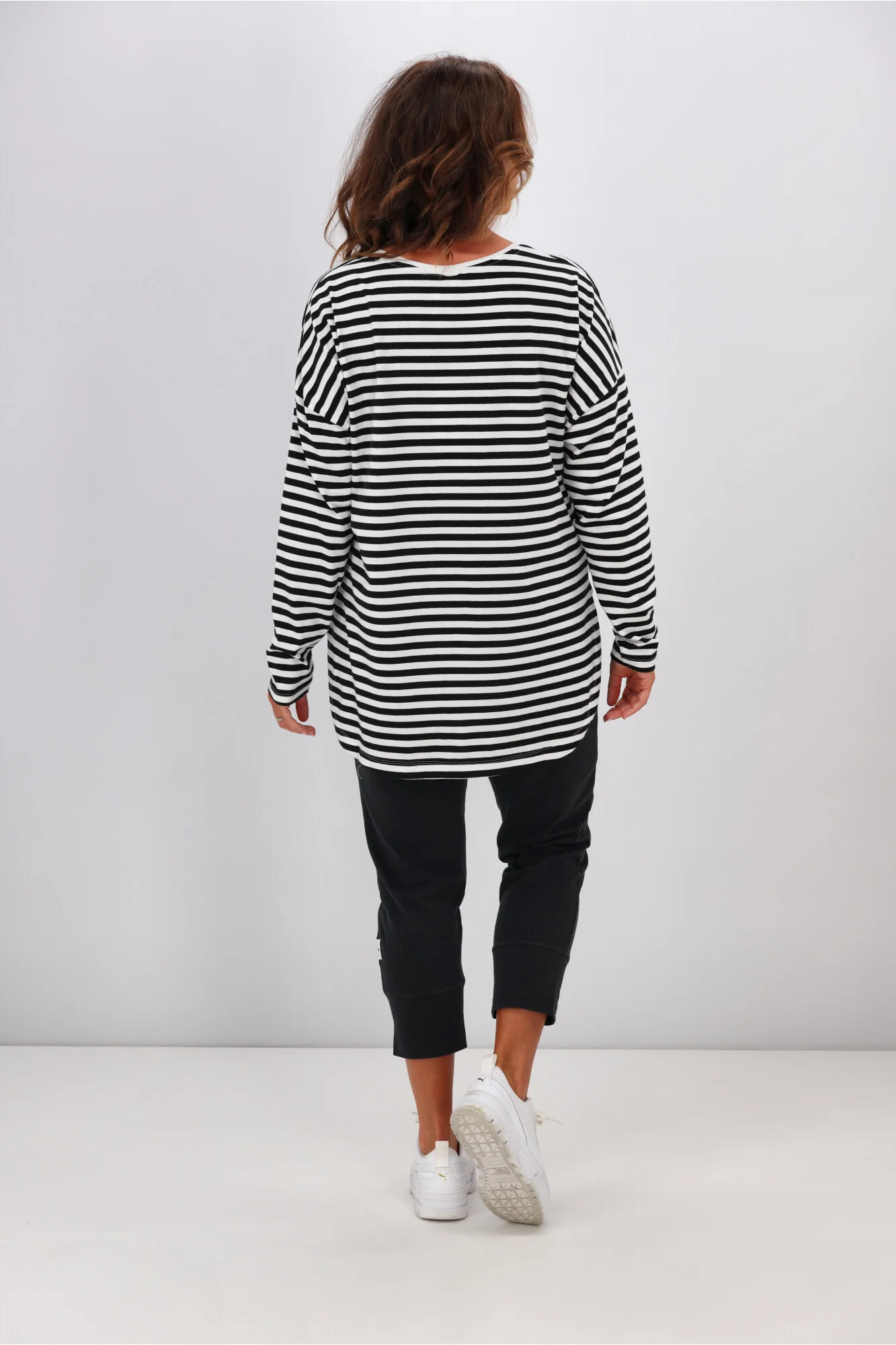 Elm Lauren L/S Tee Black & White Stripe - Image 6