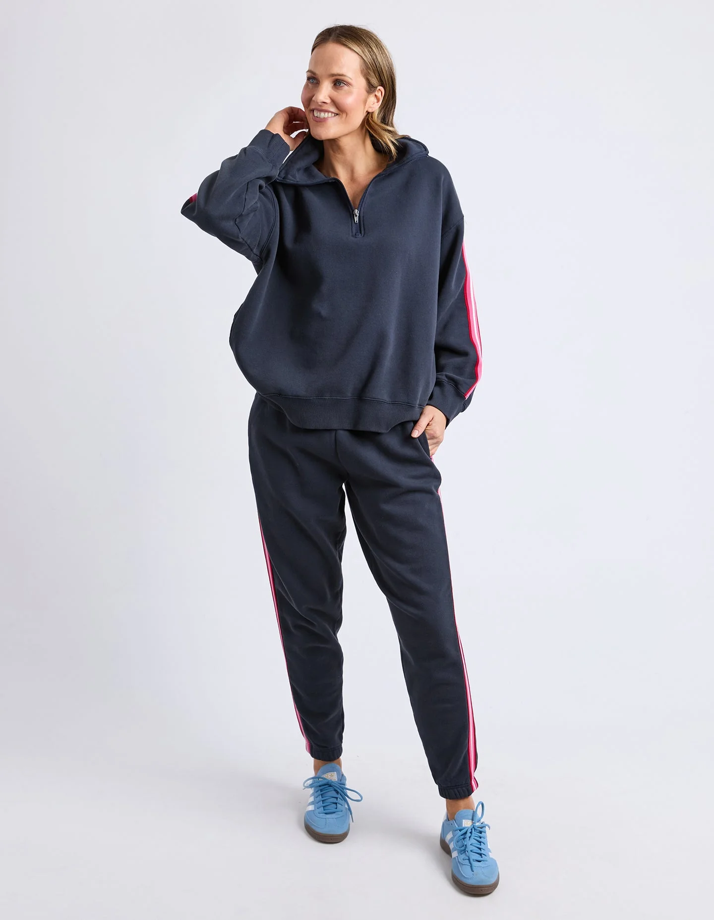 Elm Lover 1/4 Zip Navy - Image 4