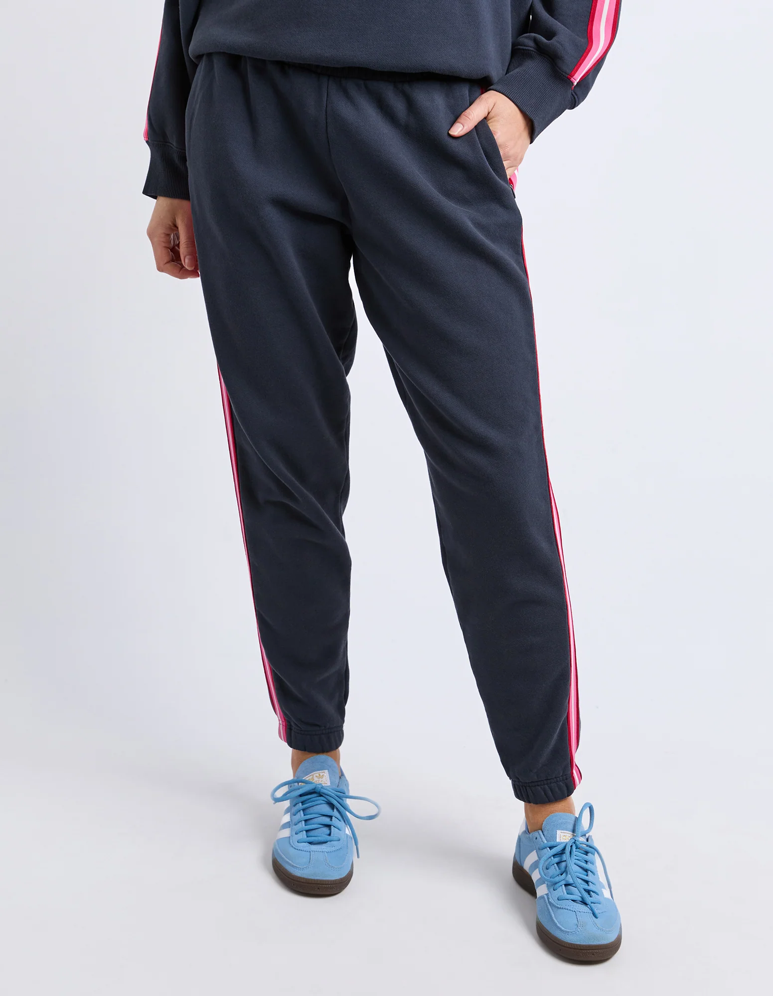 Elm Lover Track Pant Navy - Image 2