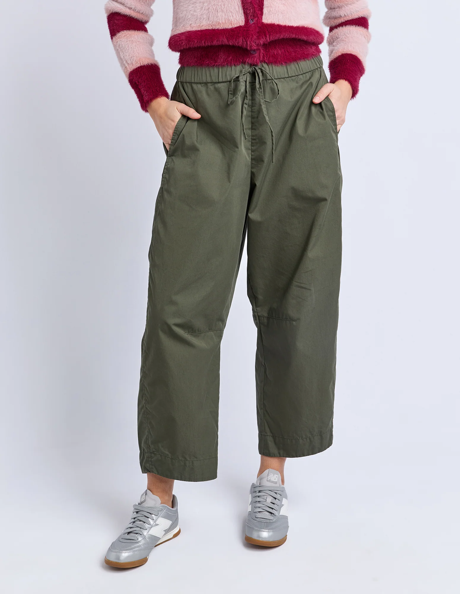 Elm Lund Barrel Leg Pant Basil - Image 2