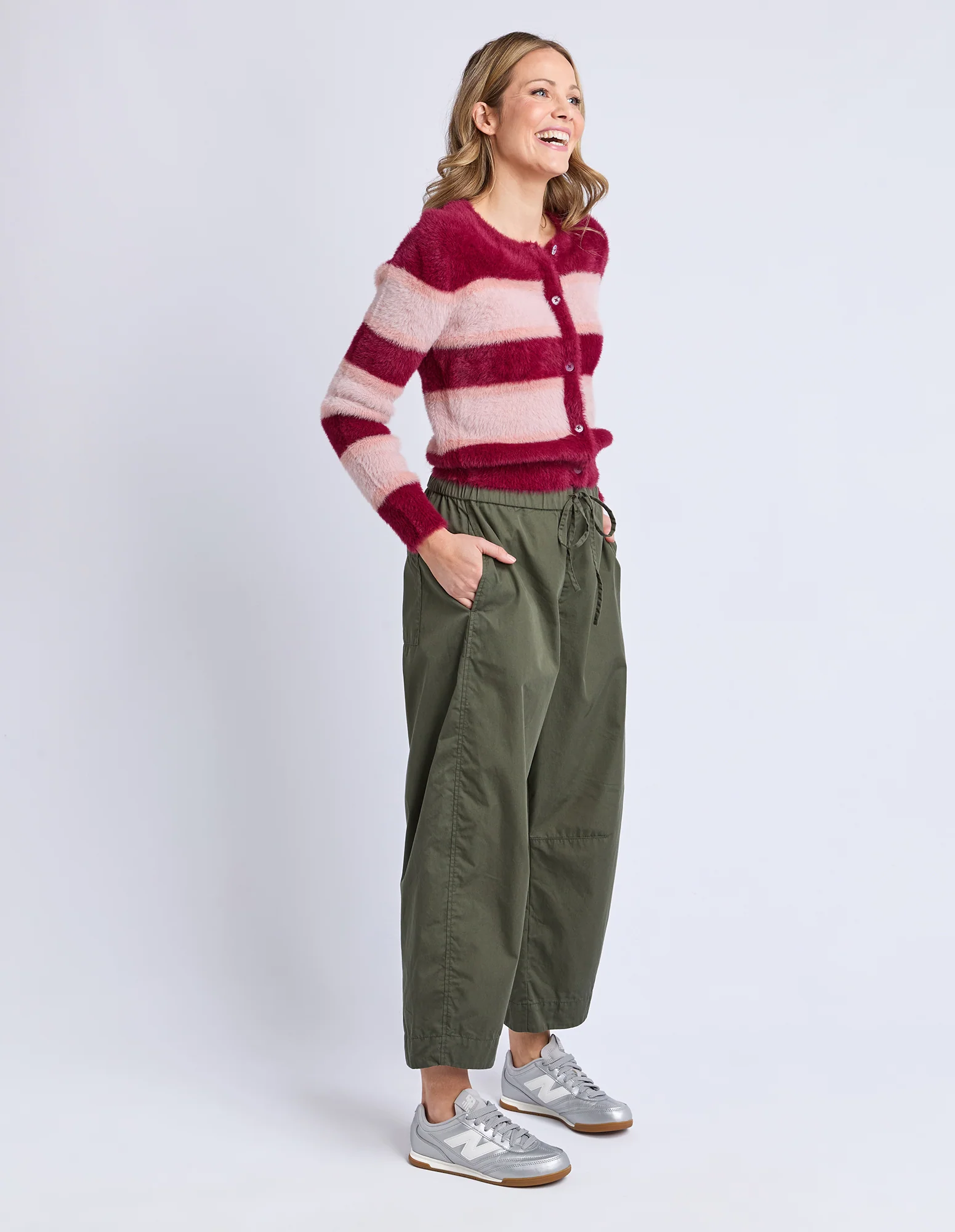 Elm Lund Barrel Leg Pant Basil - Image 5