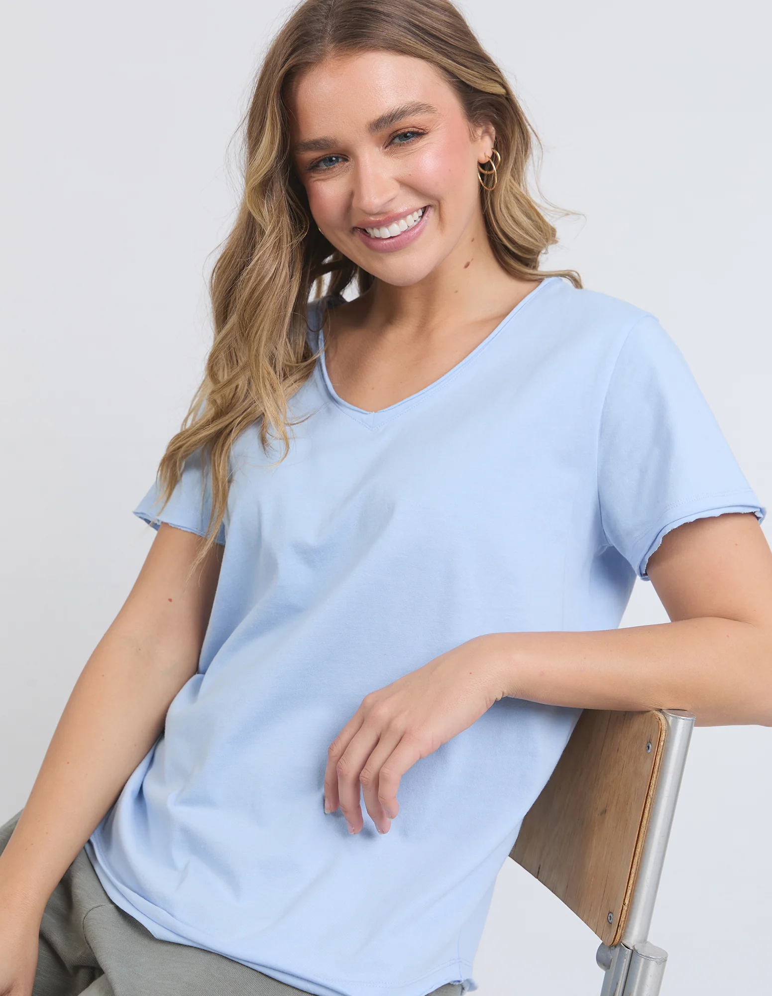 Elm Pima Vee Tee Dream Blue - Image 4