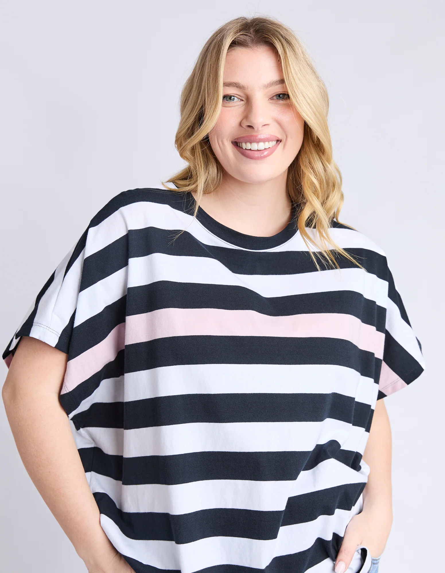 Elm Sorrento Tee Black And White Stripe - Image 2