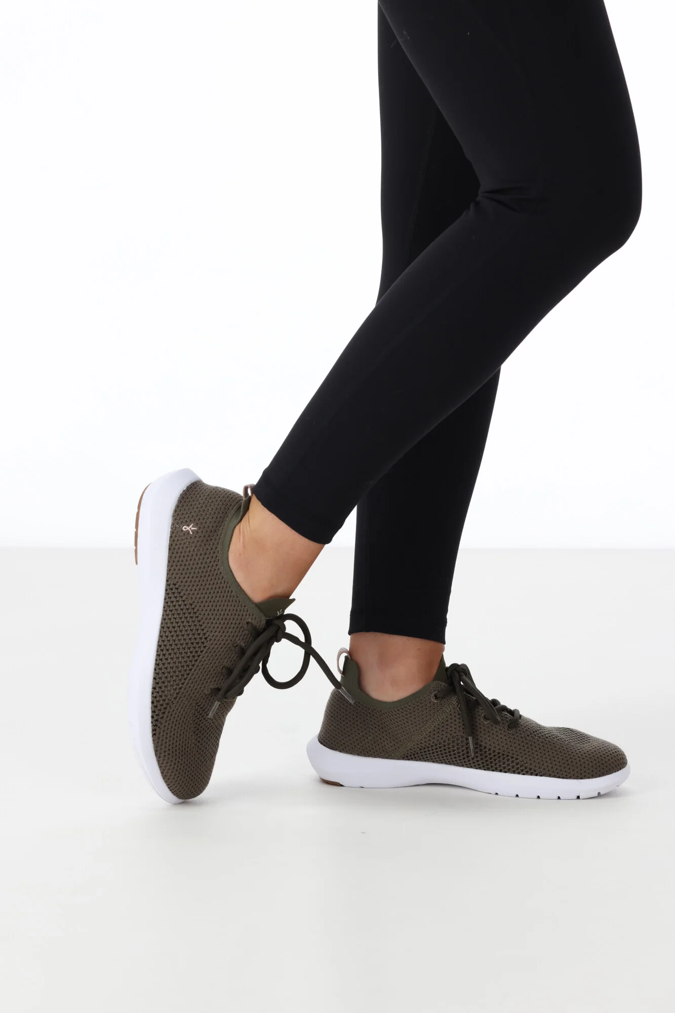 Emu Springbrook Sneaker Dark Olive - Image 3
