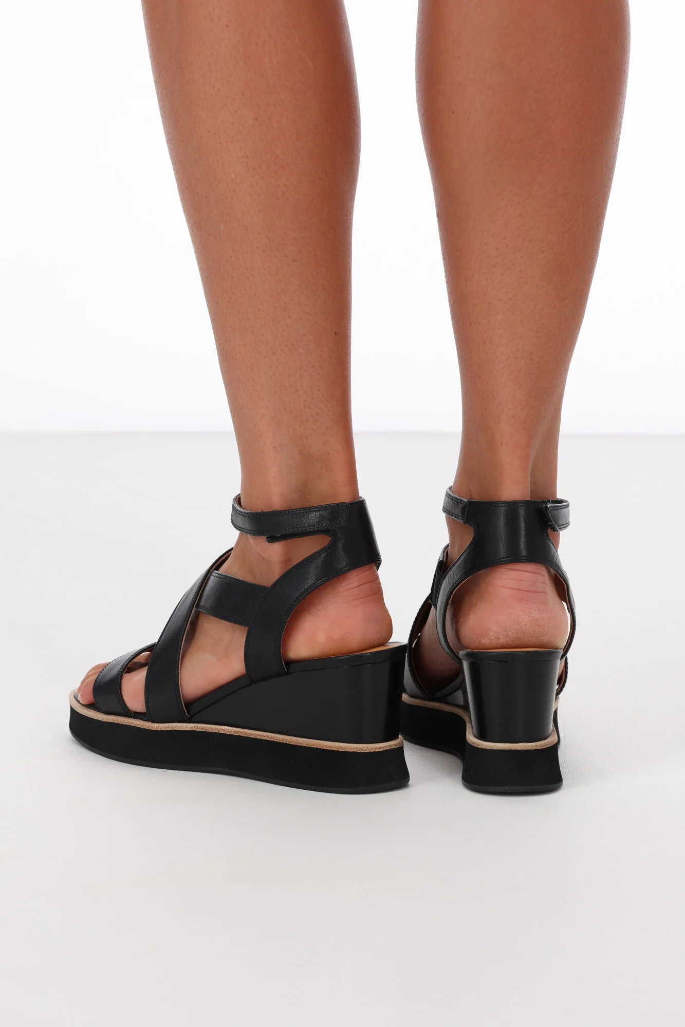 EOS Juni Wedge Black - Image 7